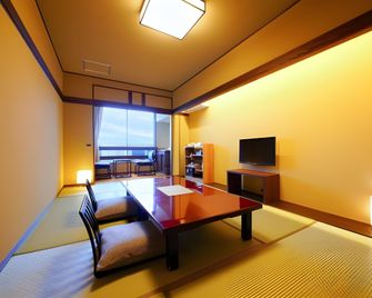 Tsutaya Ryokan - Unzen - Eetruimte