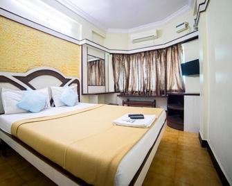 Akash Villa Guest House - Chennai - Bedroom