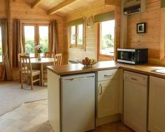 Pennylands Willow Lodge - Broadway - Keuken