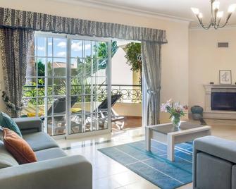 Presa De Moura - Lagoa - Wohnzimmer