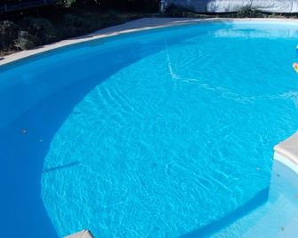 Rental Of An Apartment In A Provencal Farmhouse In Pontet With Swimming Pool - Le Pontet - Piscine