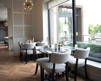 Killarney Oaks Hotel - קילרני - מסעדה