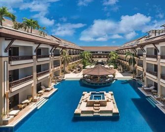 Henann Regency Resort & Spa - Boracay - Pool