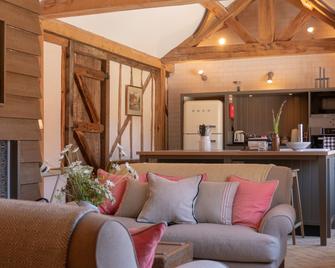 Retreat East - Ipswich - Wohnzimmer