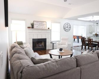 3-bedroom house in Jonesboro, AR - Jonesboro - Wohnzimmer