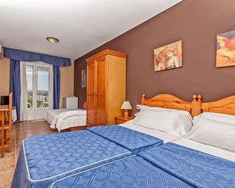Hotel Al-Andalus - Nerja - Habitación