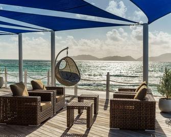 Aurora Anguilla Resort & Golf Club - Long Bay Village - מסעדה