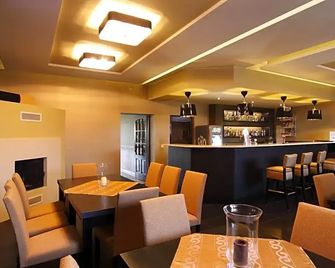Hotel Pod Zlota Korona - Opole - Restaurante
