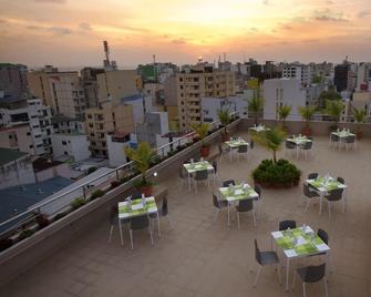 Champa Central Hotel - Male - Varanda