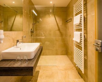 فندق تراوب - Bressanone/Brixen - حمام