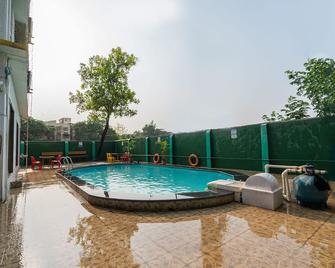 Cbc Residency, Karjat - Karjat - Pool