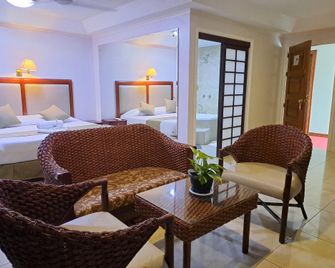 Wild Orchid Resort - Angeles City