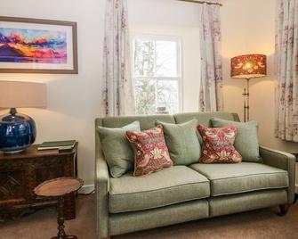 Steading Cottage - Craigievar Castle - Alford - Living room