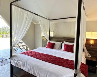 Redberry's Luxury Stay Coorg - Somvārpet - Habitación