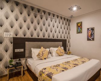 Tripli Hotels Arunoday Palace - Udaipur