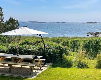 Awesome Home in Farsund With Wifi - Farsund - Patio