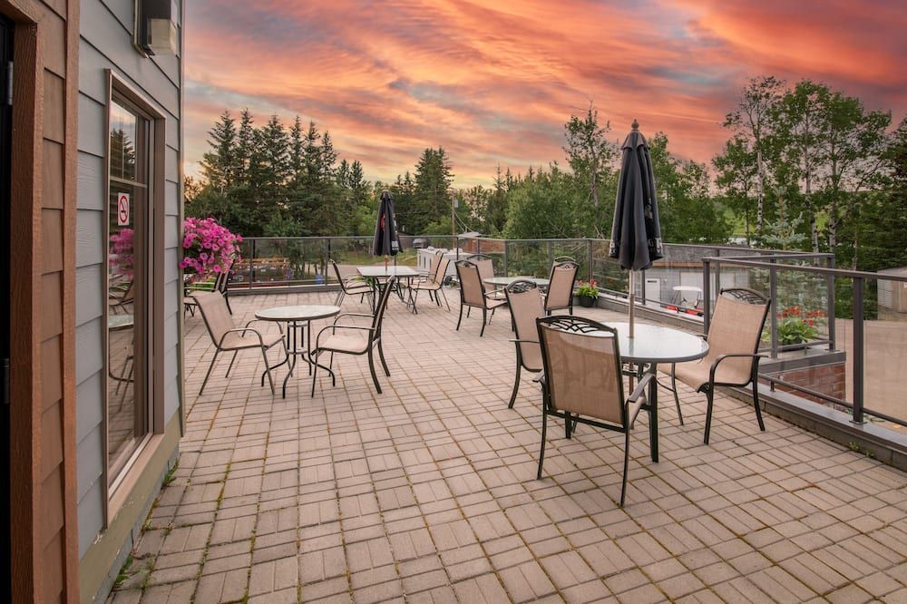 Elkwater Lake Lodge And Resort - Elkwater - Balcon