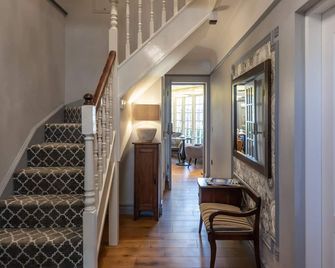 Riverside Inn - Ely - Stairs