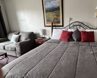 Midtown Inn & Suites - La Junta