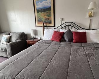 Midtown Inn & Suites - La Junta - Habitación
