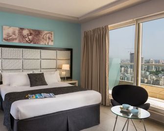 Arena by the Beach - Bat Yam
