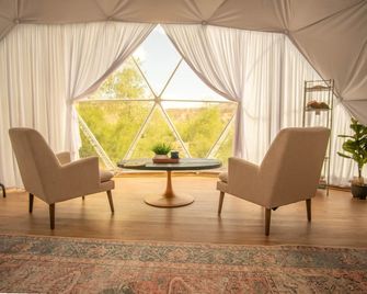 Capitol Reef Dome | Oak - Caineville - Sala de estar