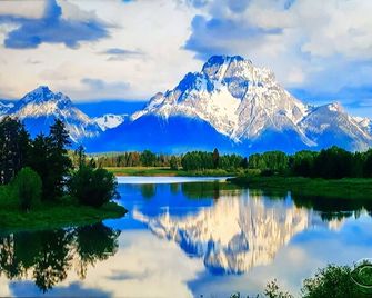 Mystic Mountain RV 3 Nite min & is a Sationery Rental (NO driving). - Livingston