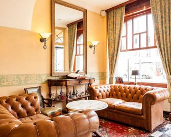 Avenue Hotel by F-Hotels - בלנקנברג - טרקלין