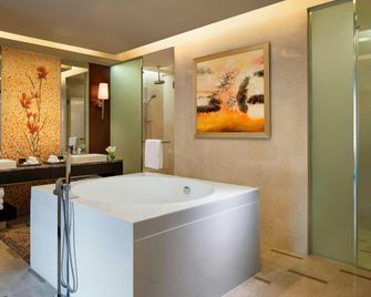 The Imperial Mansion, Beijing Marriott Executive Apartments - Beijing - Bathroom