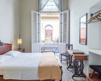Casa Giraldilla - Havana - Bedroom