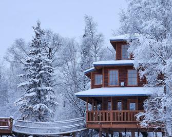 The Eagle's Nest Treehouse Cabin - Palmer - Gebäude