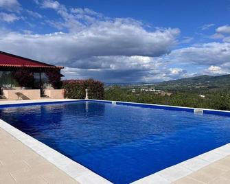 Tranca da Barriga - Casa do Vinho by Quinta De São Tiago - Covilhã - Pool