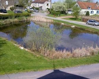 Holiday house Villeneuve la Lionne for 1 - 5 persons with 2 bedrooms - Farmhouse - Villeneuve-la-Lionne - Vista del exterior