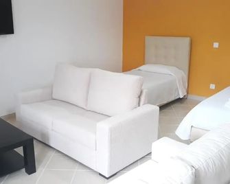 Cidadelhe Rupestre Turismo Rural - Quintã de Pêro Martins - Sala de estar