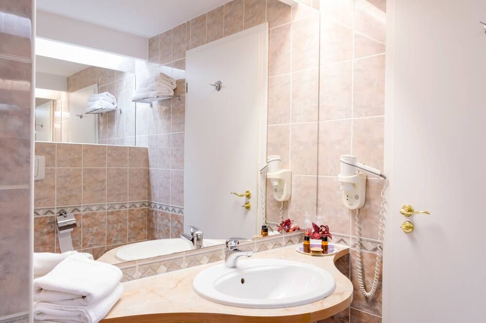 Atrium Hotel Bucharest City Center