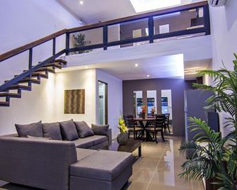 Quest Villa - Panglao - Lobby