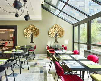 B&B HOTEL Saint-Quentin-en-Yvelines Centre Gare - Montigny-le-Bretonneux - Restaurante