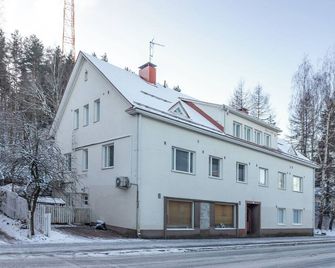 Beautiful 1BR Apartment near Lahti Center with Free Parking - Lahti - Building