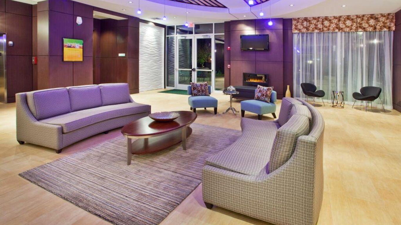 Holiday Inn Macon North By IHG