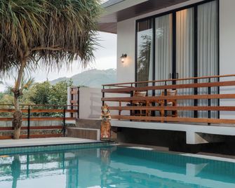 Yoki's Bungalows - Kuta - Piscina