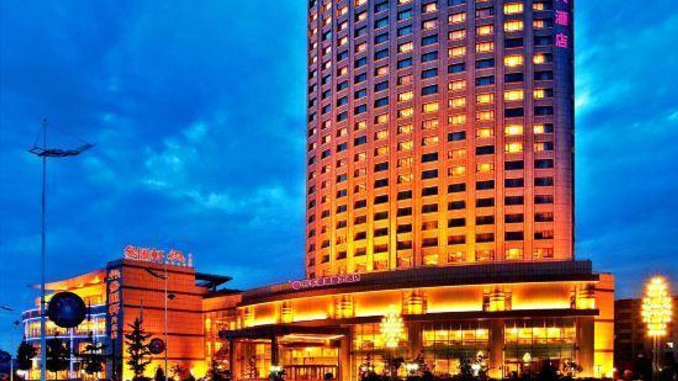 Friend Plaza Hotel