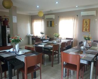Peak Court Hotels - Ibadan - Restaurant