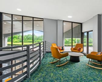 Spark by Hilton Lexington Hamburg - Lexington - Hall