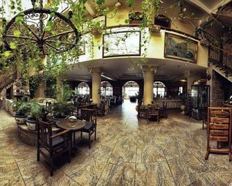 Assos Kervansaray Hotel - Special Category - Behram - Hall d’entrée