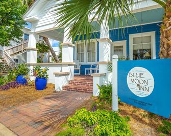 Heart Of Historic Apalachicola, Nostalgic Florida Blue Moon Cottage - Apalachicola - Gebouw