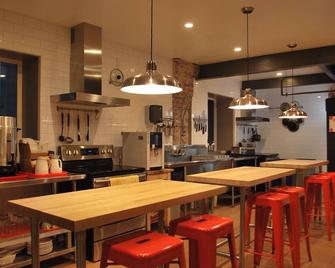 Orange Village Hostel - San Francisco - Restaurant