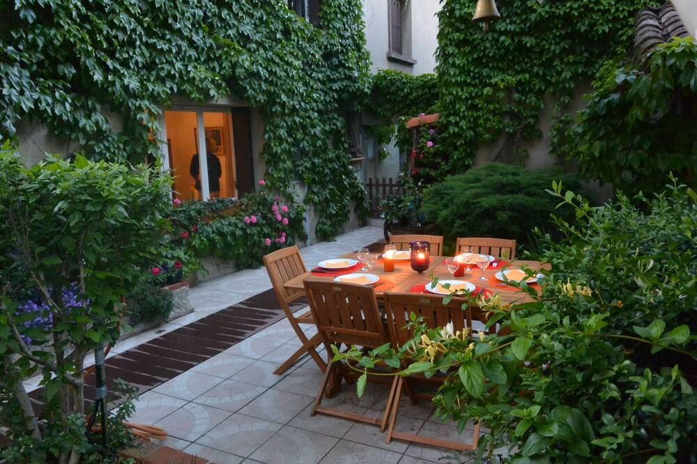 Charming Toulouse with garden - تولوز - شرفة مرصوفة