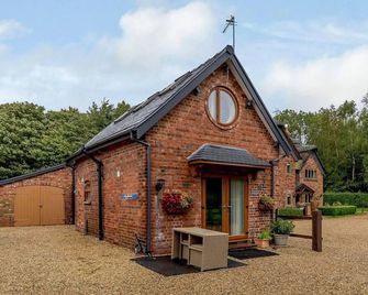 Delightful Cottage with 2 Bedrooms near Knutsford - Knutsford - อาคาร