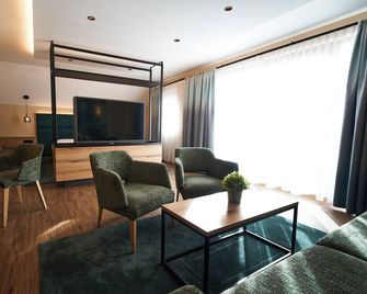 Hotel Restaurant Erber - Ismaning - Living room