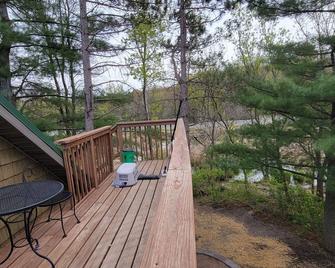 Long Lake Retreat-Bunkhouse - Centuria - Patio